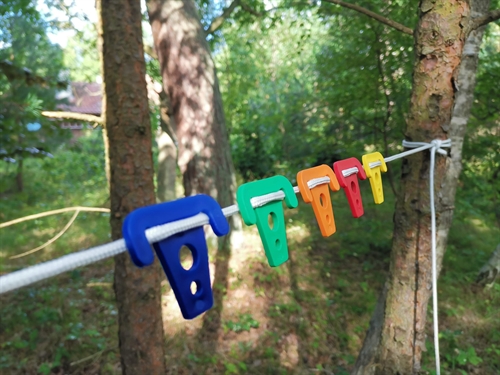 Hanger Jacks on clothesline