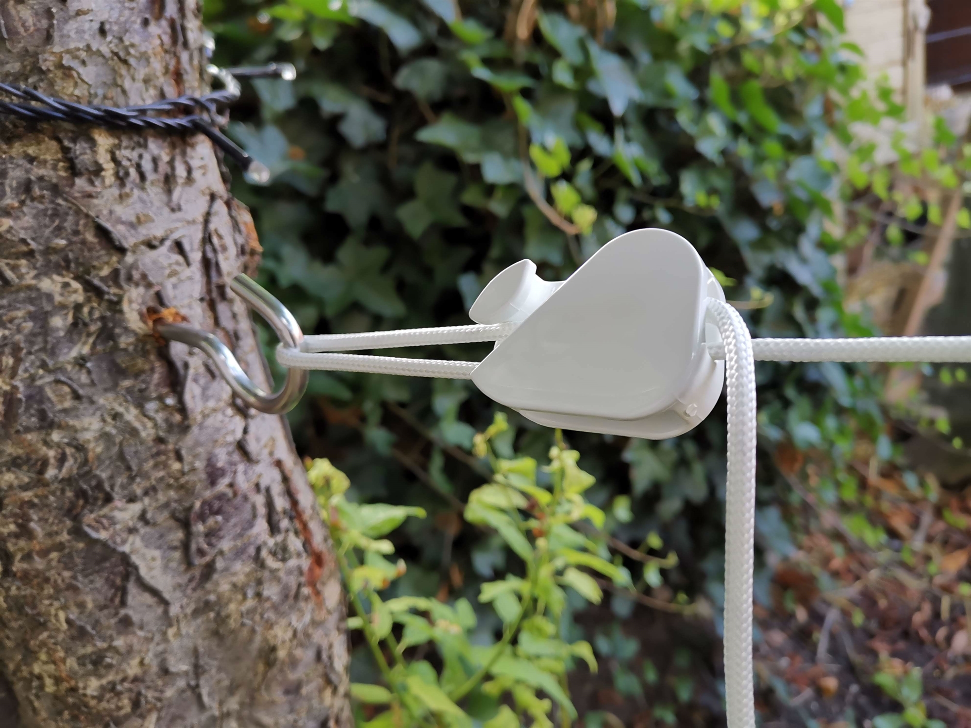 Clothesline tightener, Clamcleat CL223